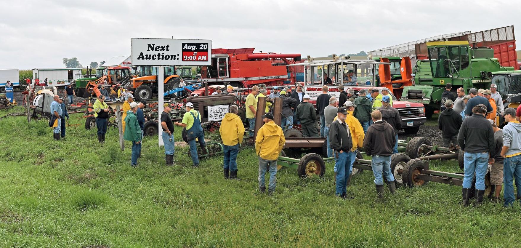 Auction crowd
